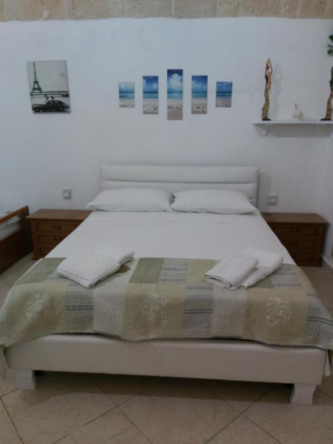 Bed and Breakfast La Stradina Trani Exterior foto