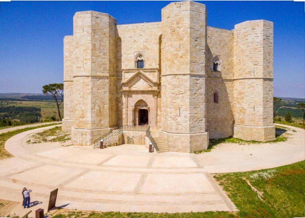 Bed and Breakfast La Stradina Trani Exterior foto